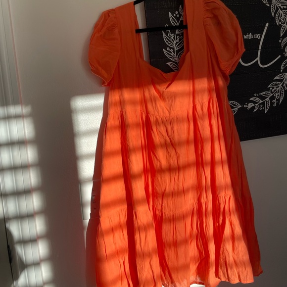 Plus Size Coral Mini Dress - Picture 3 of 4